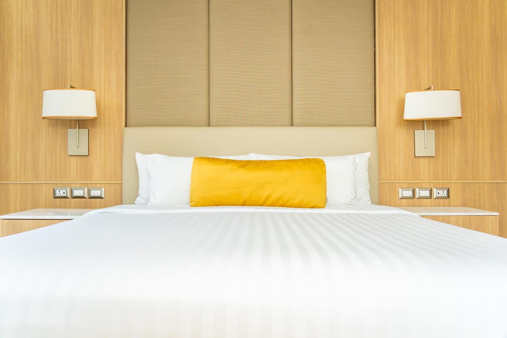 Hotel Qubic Villa Delhi Airport 4*