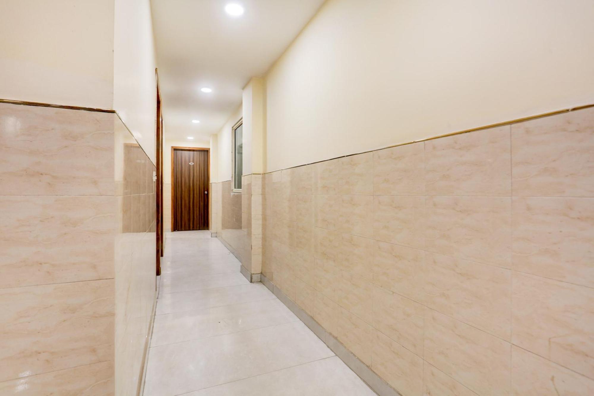 Collection O Mahipalpur Road No 4 Formerly Shubh 3* New Delhi