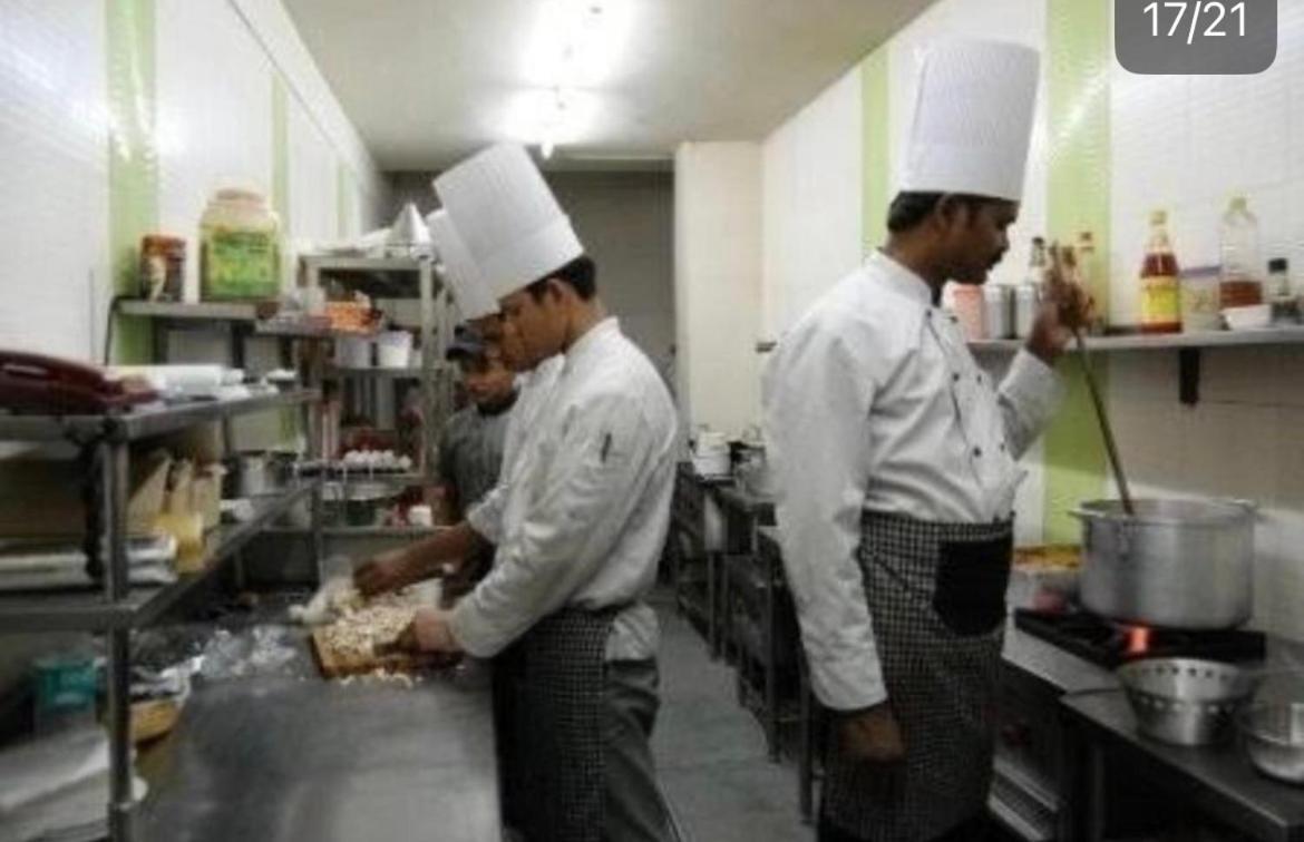Hotel Hotel De Moon Residency-National Highway-8, Mahipalpur,