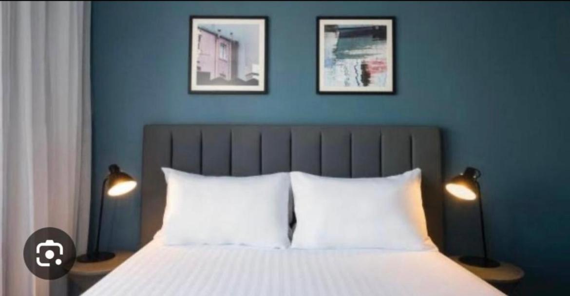 Hotel De Moon Residency-National Highway-8, Mahipalpur, Hotel