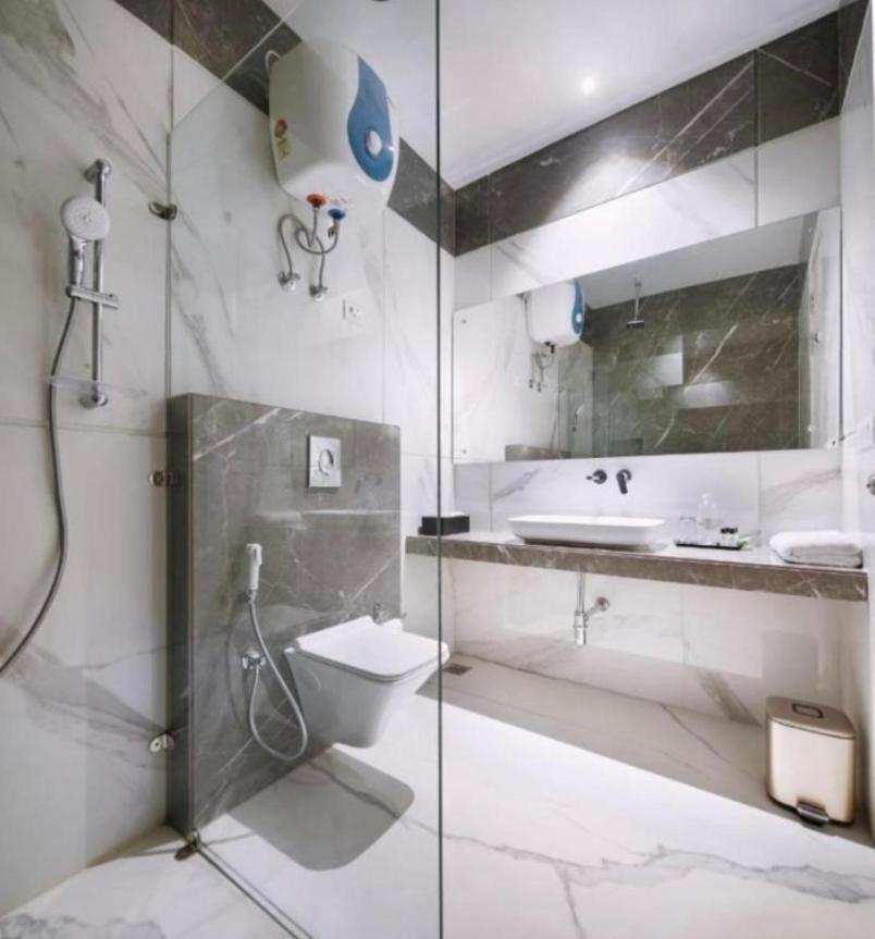 Hotel Hotel De Moon Residency-National Highway-8, Mahipalpur, New Delhi
