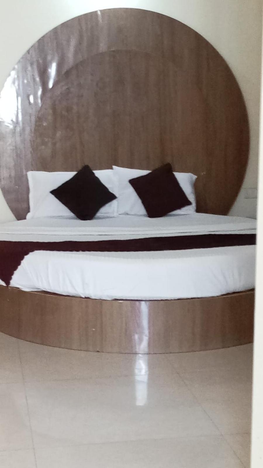 Hotel Park Suites At Airport * New Delhi