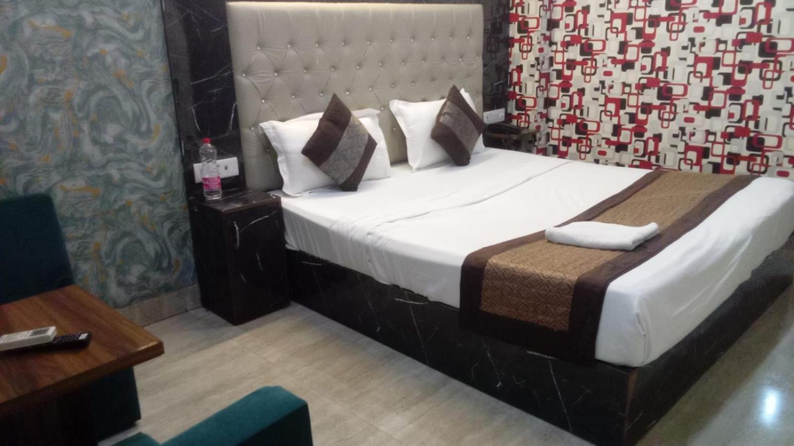 Hotel Park Suites At Airport *