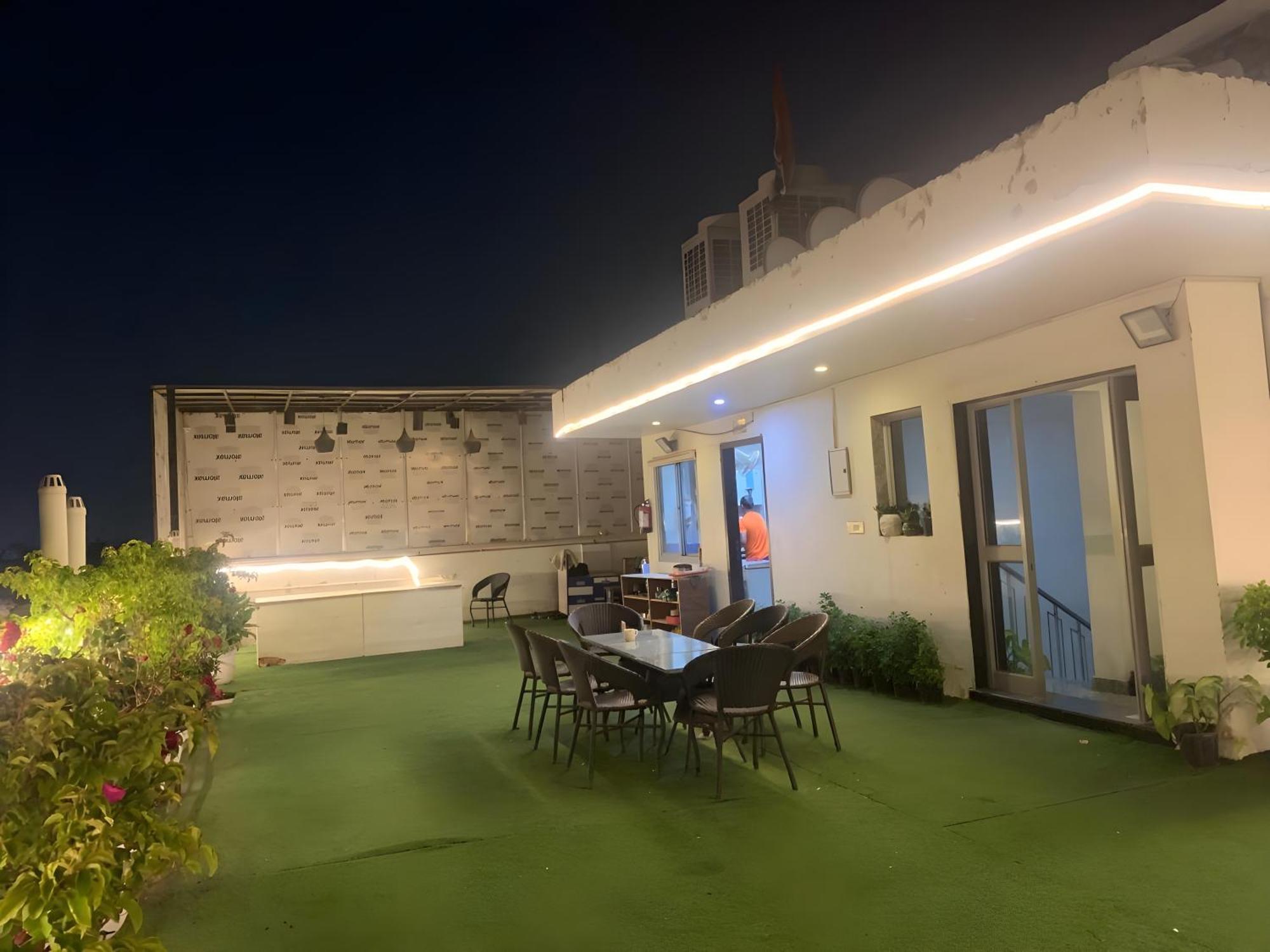 Aerostar Gold - Opposite Max Healthcare Hotel 3*