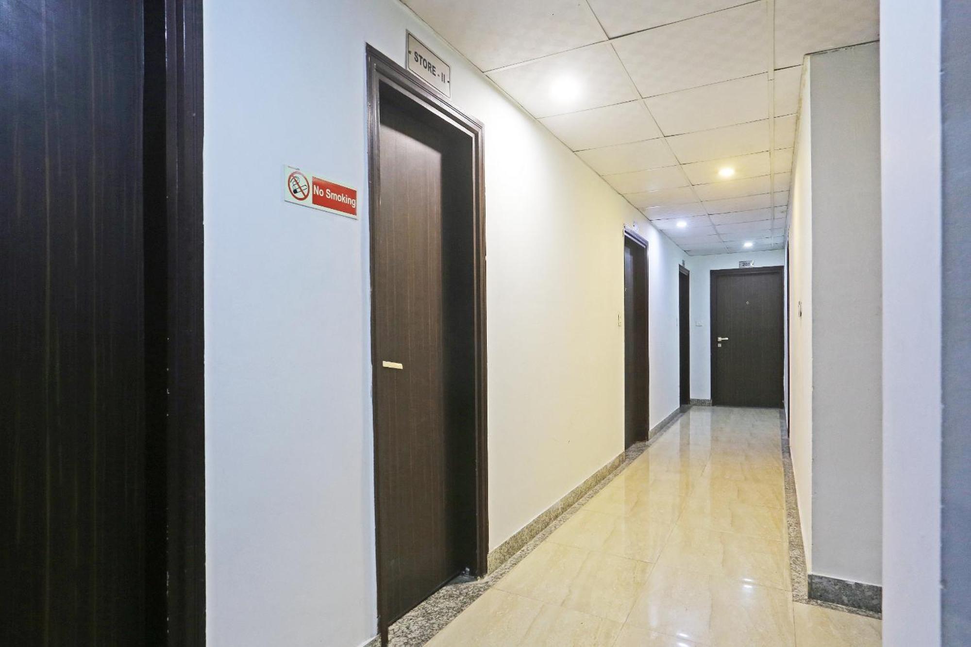 Hotel Aerostar Gold - Opposite Max Healthcare Delhi (National Capital Territory of India)