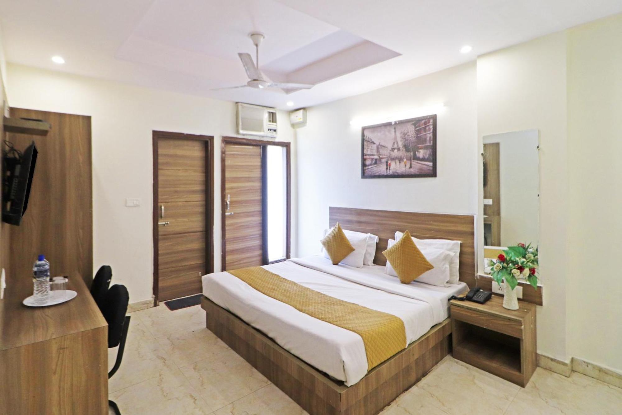Aerostar Gold - Opposite Max Healthcare Hotel Delhi (National Capital Territory of India)
