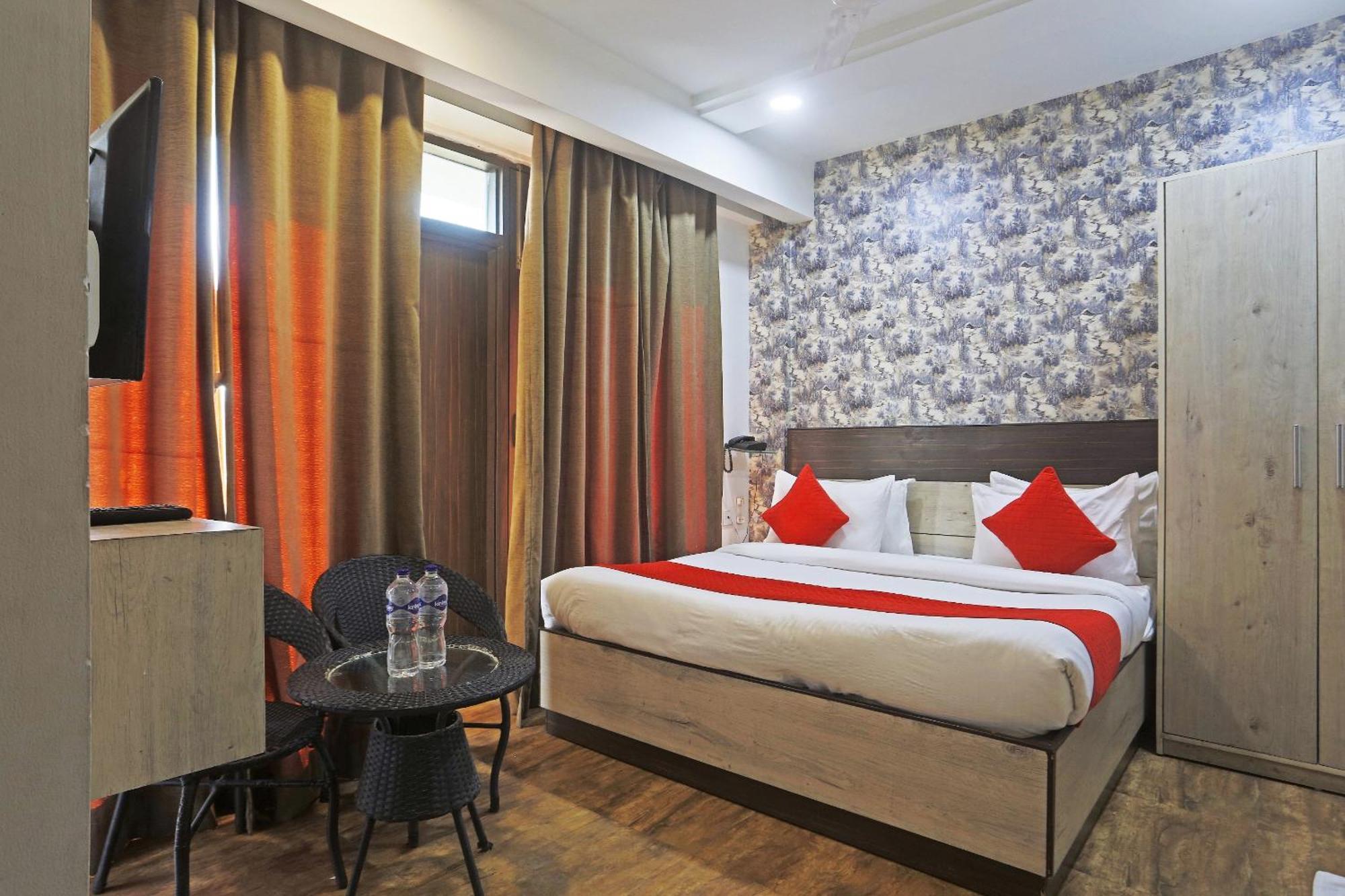 Aerostar Gold - Opposite Max Healthcare Hotel 3*