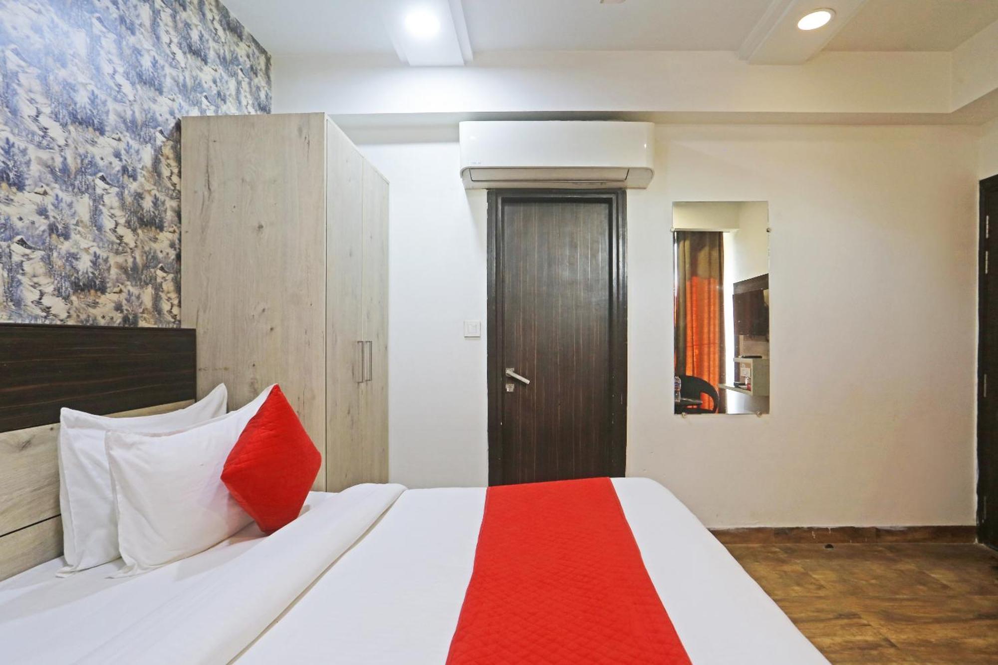 Aerostar Gold - Opposite Max Healthcare Hotel