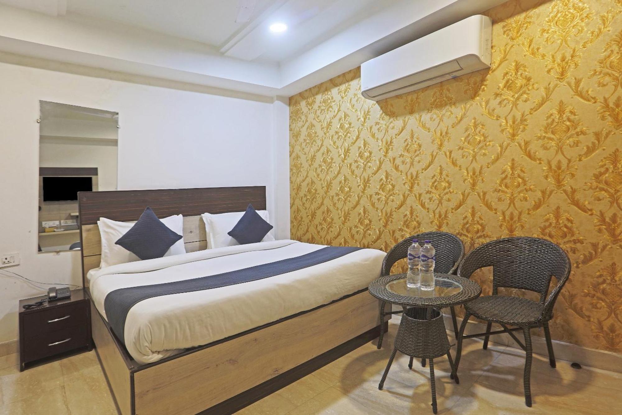 Aerostar Gold - Opposite Max Healthcare Hotel Delhi (National Capital Territory of India)