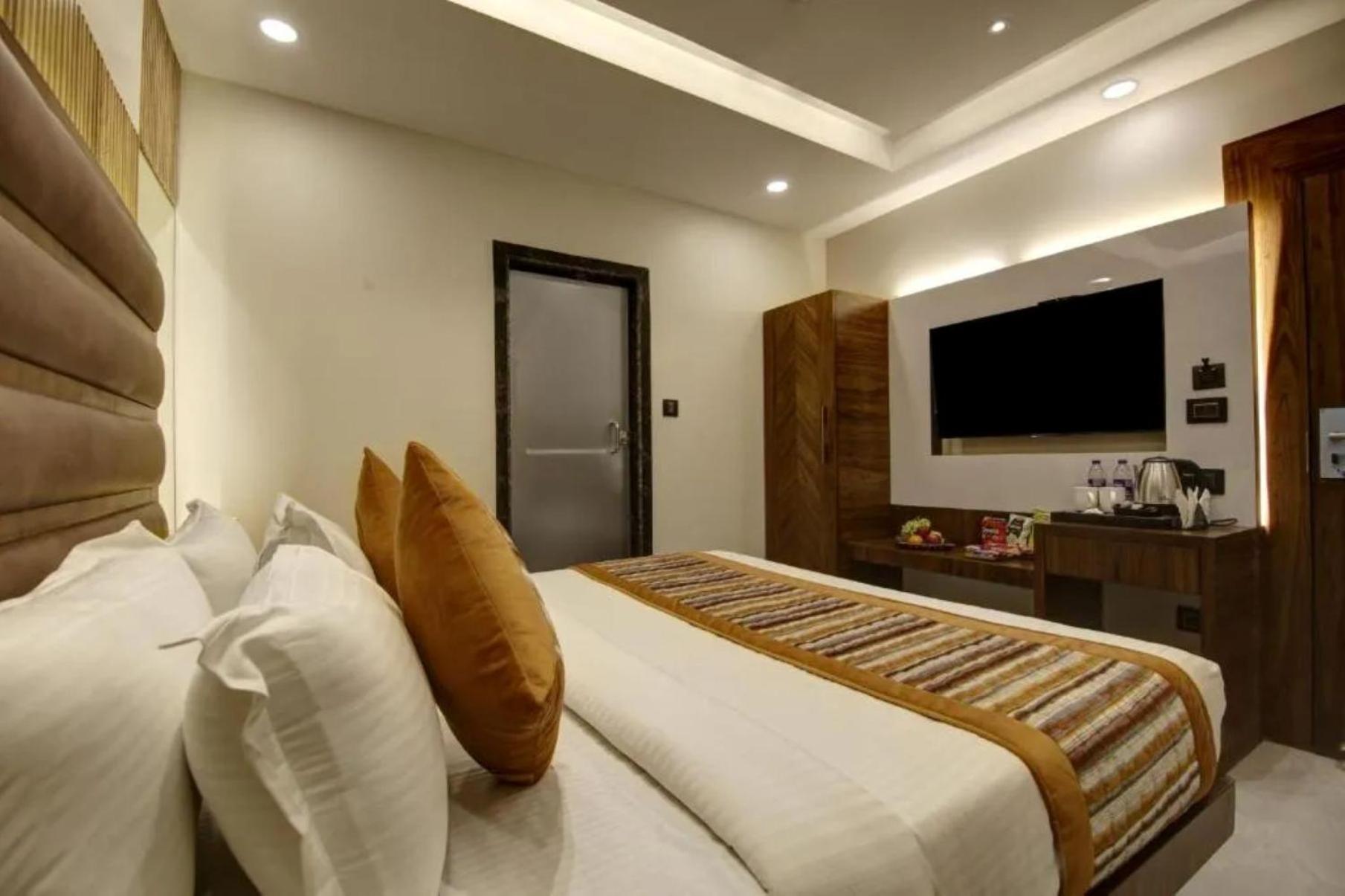 Hotel Grace Plaza Delhi New Delhi