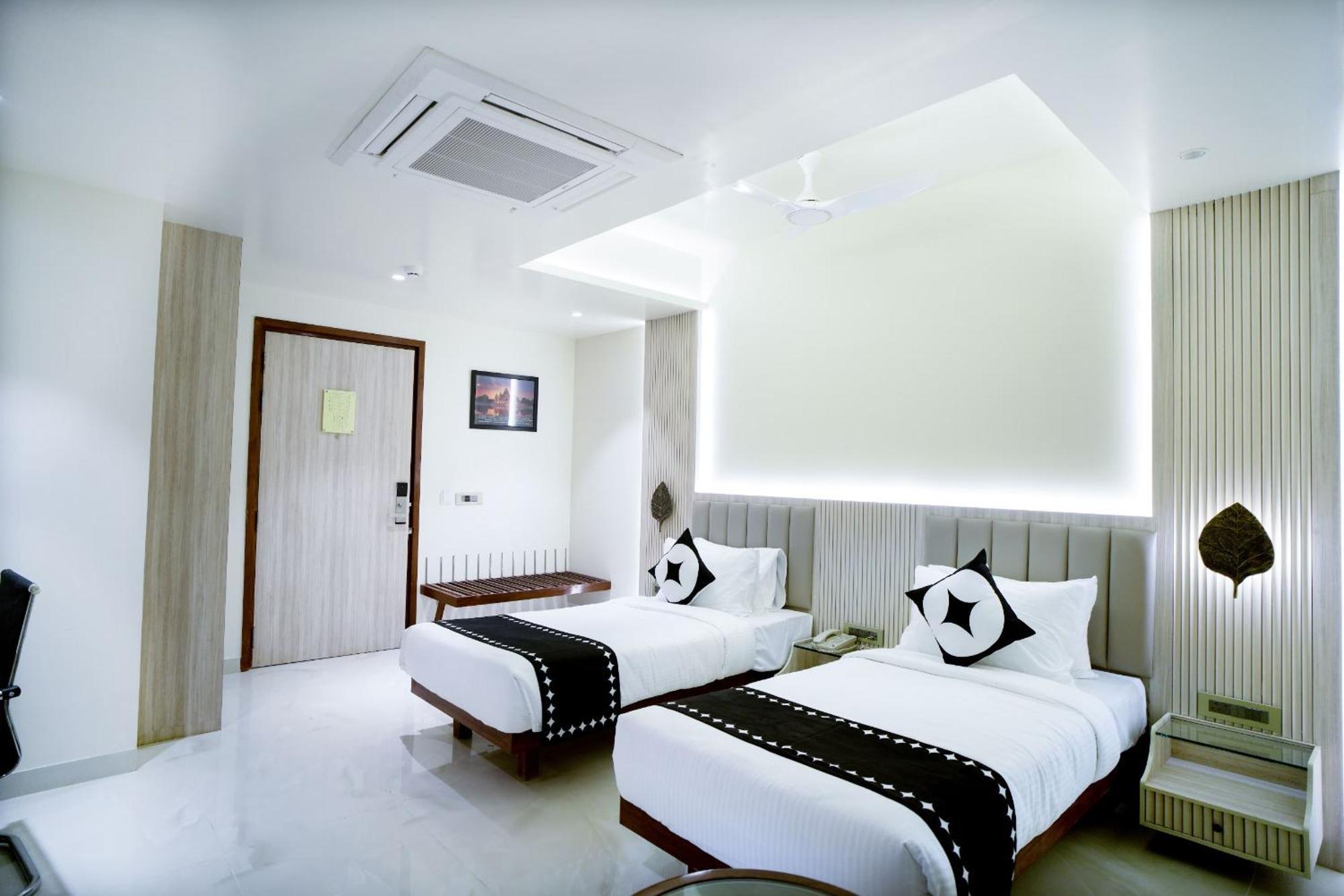 Hotel Grand