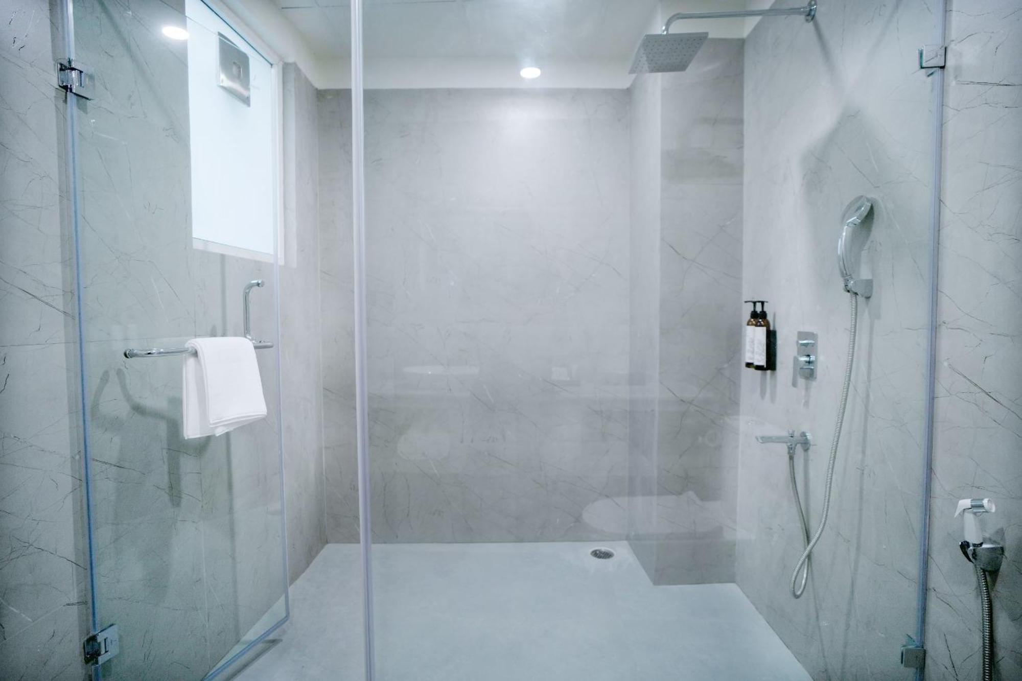 Grand 4* New Delhi
