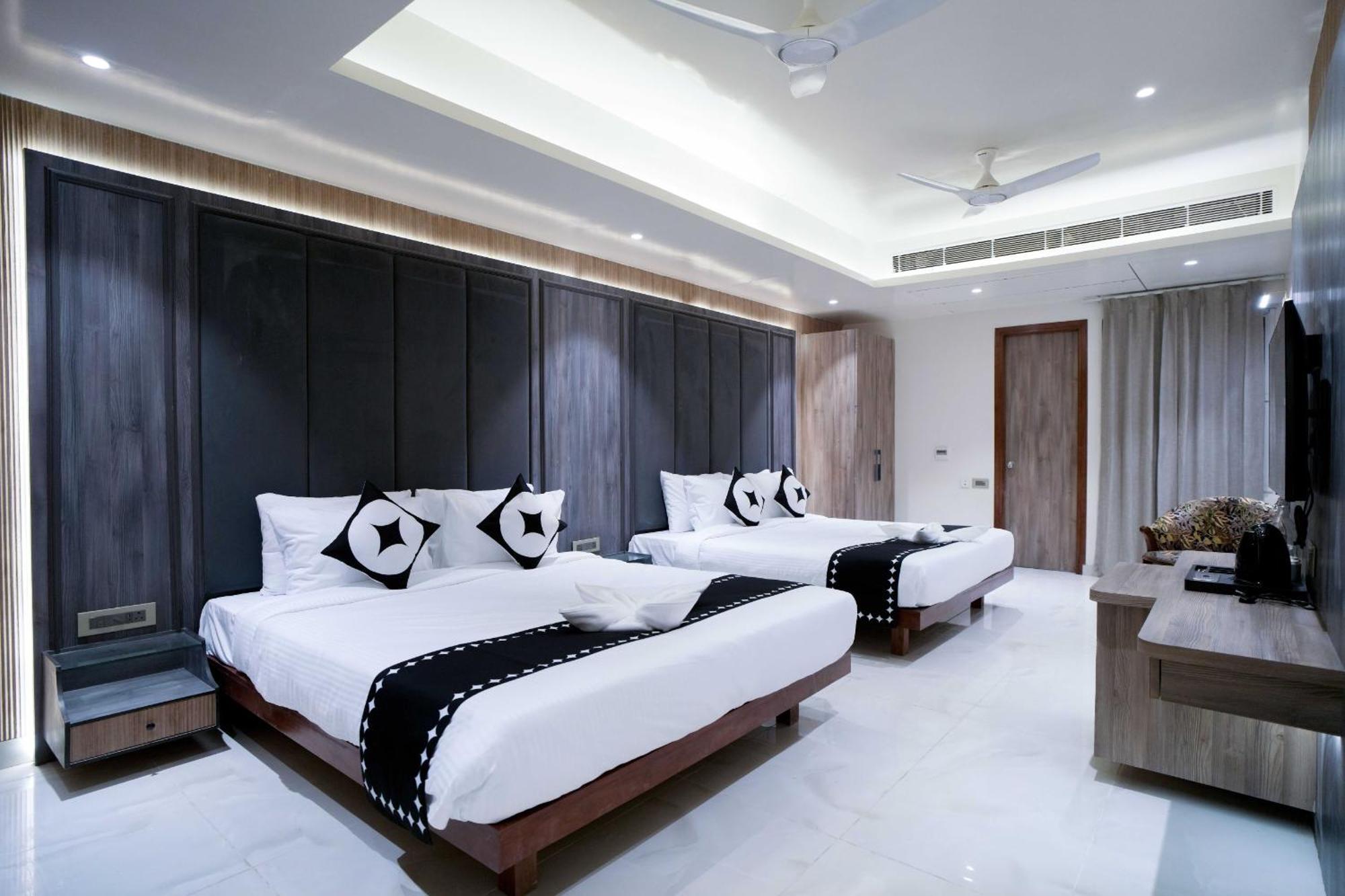 Hotel Grand New Delhi