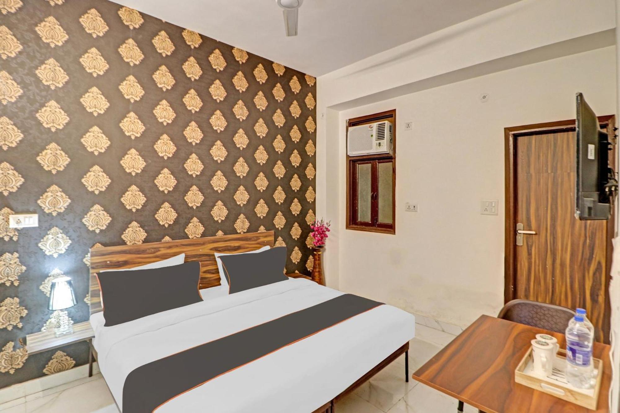 O Town Plaza 4* Delhi (National Capital Territory of India)