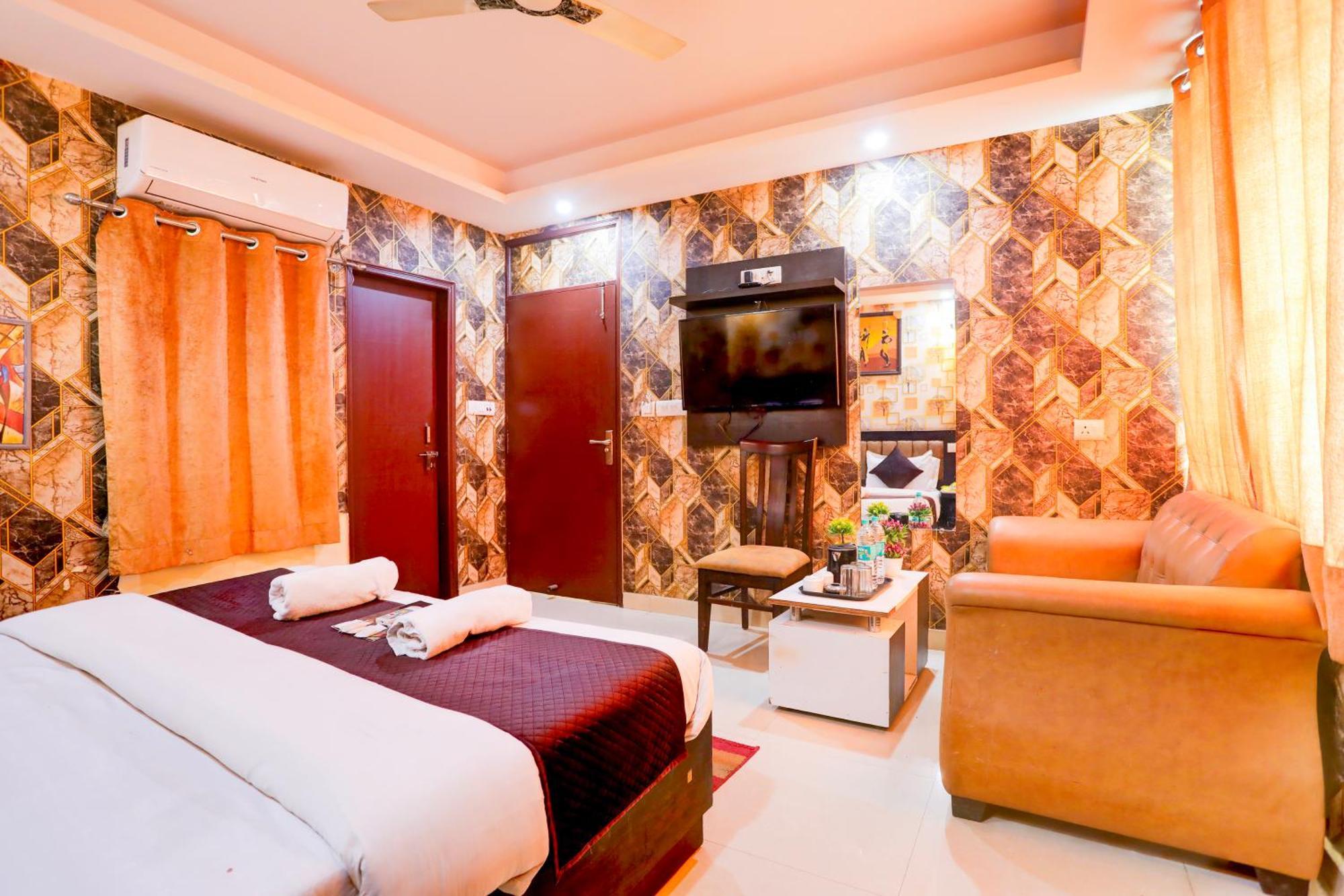 Hotel Royal Sky Luxury Near Delhi Airport