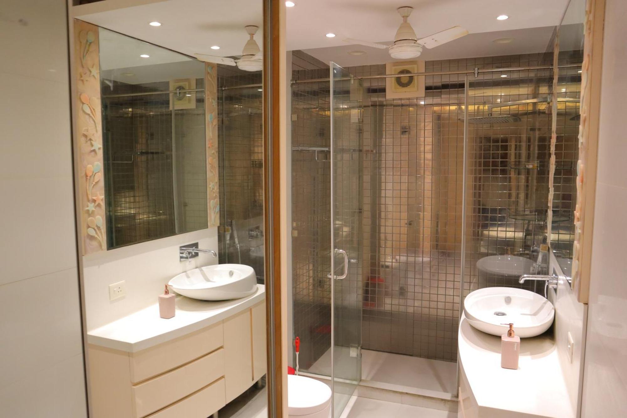 Apartment The Royal Delhi (National Capital Territory of India)