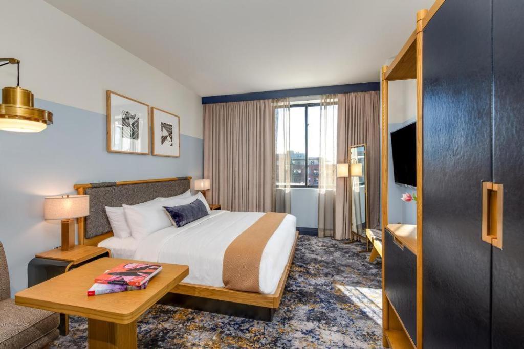 Hotel Grand Cloud Near Airport