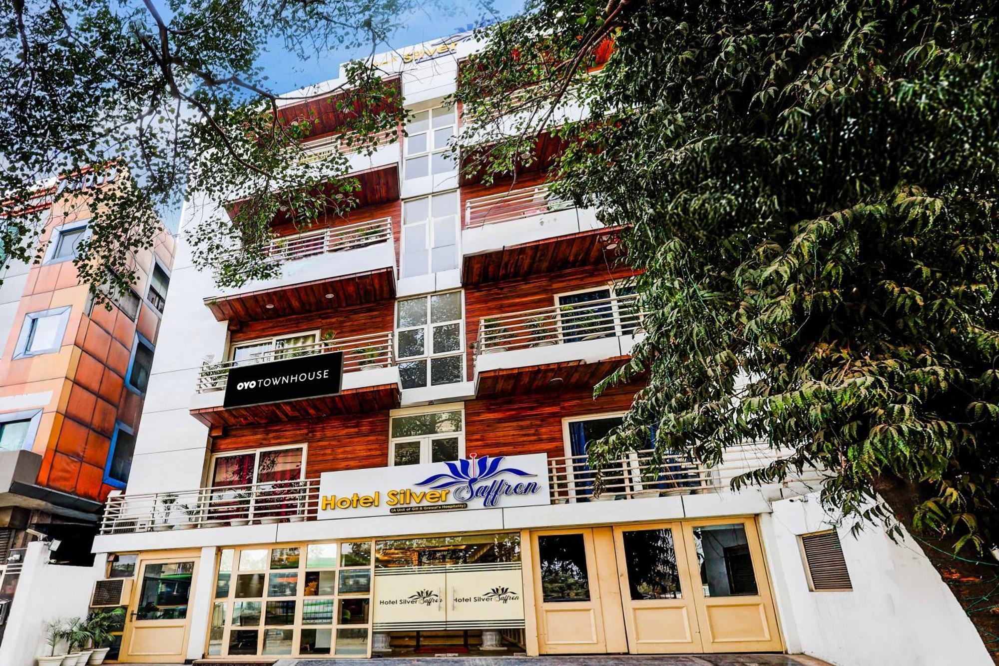 Super Townhouse Silver Saffron Hotel Delhi (National Capital Territory of India)