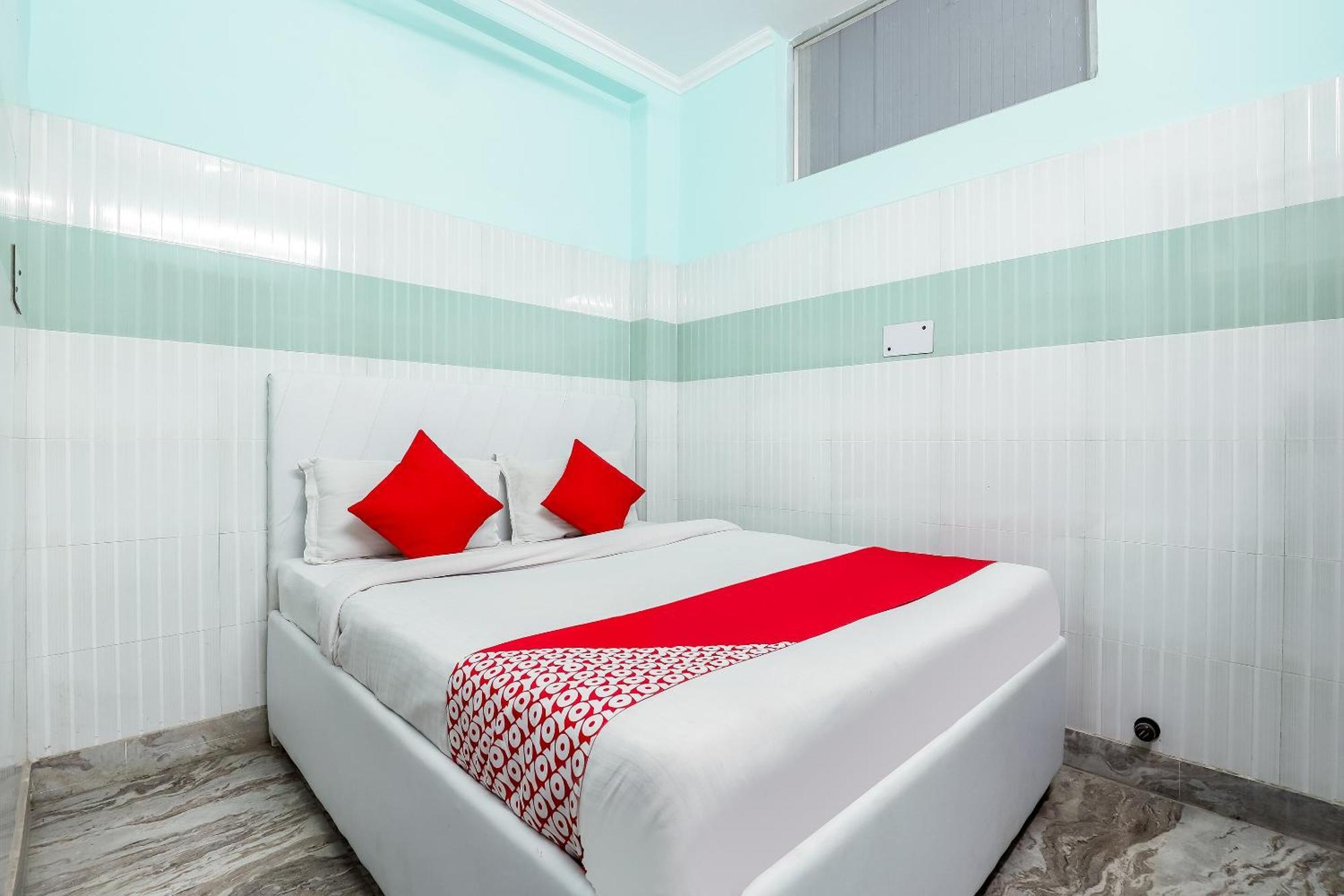 Oyo 69486 Royal Palace 4* Delhi (National Capital Territory of India)