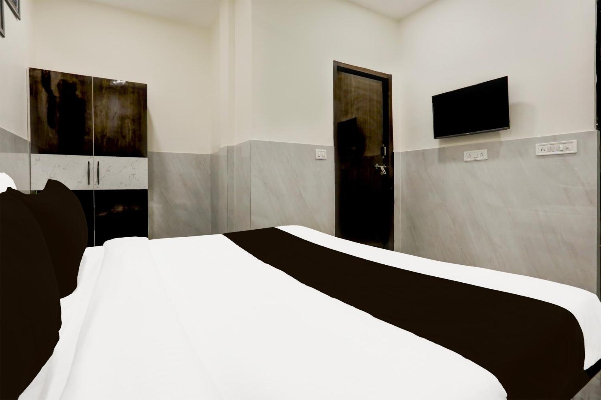Hotel O Amazing House 3*