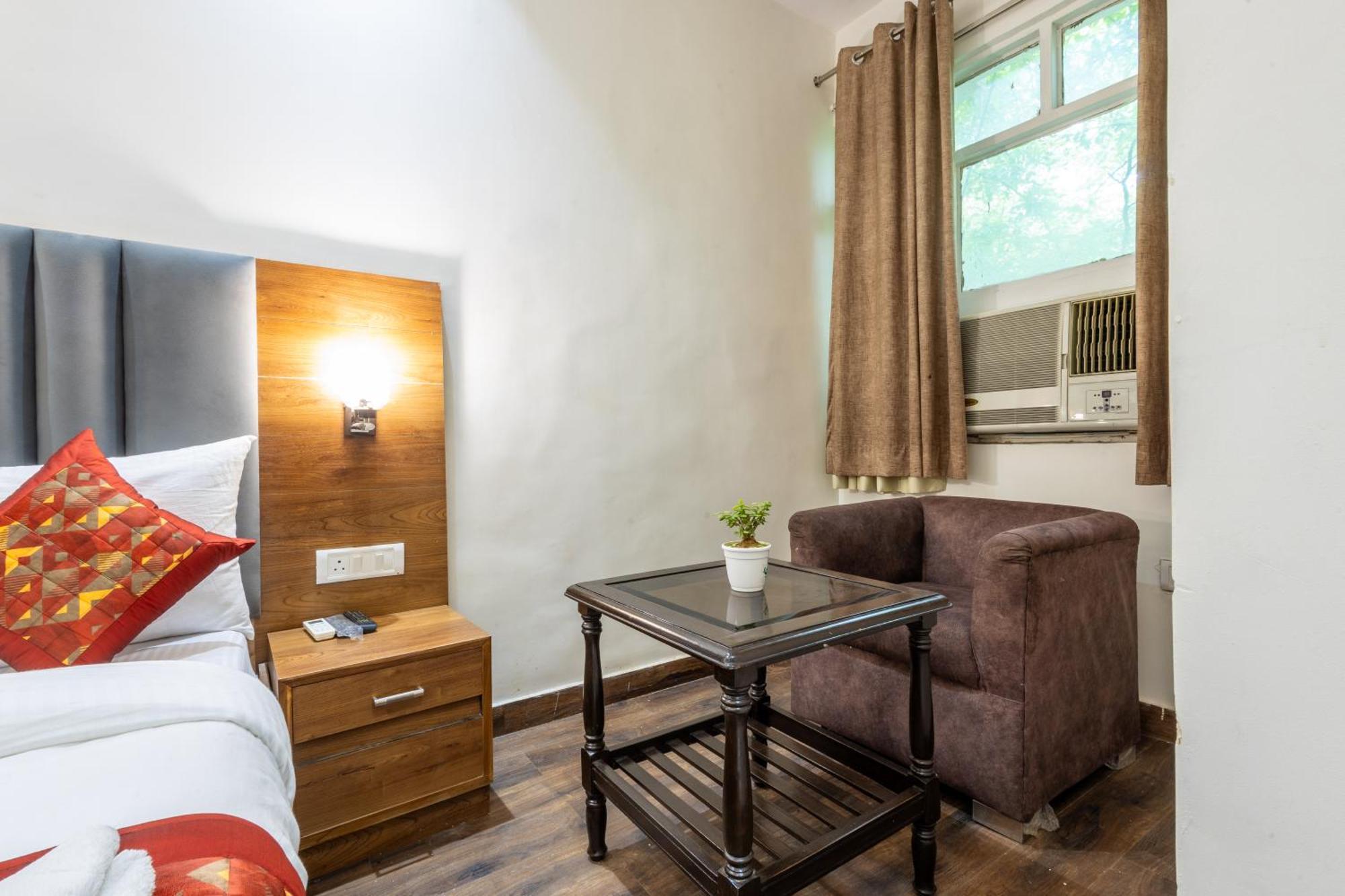 Hotel Garden View Karol Bagh 3*
