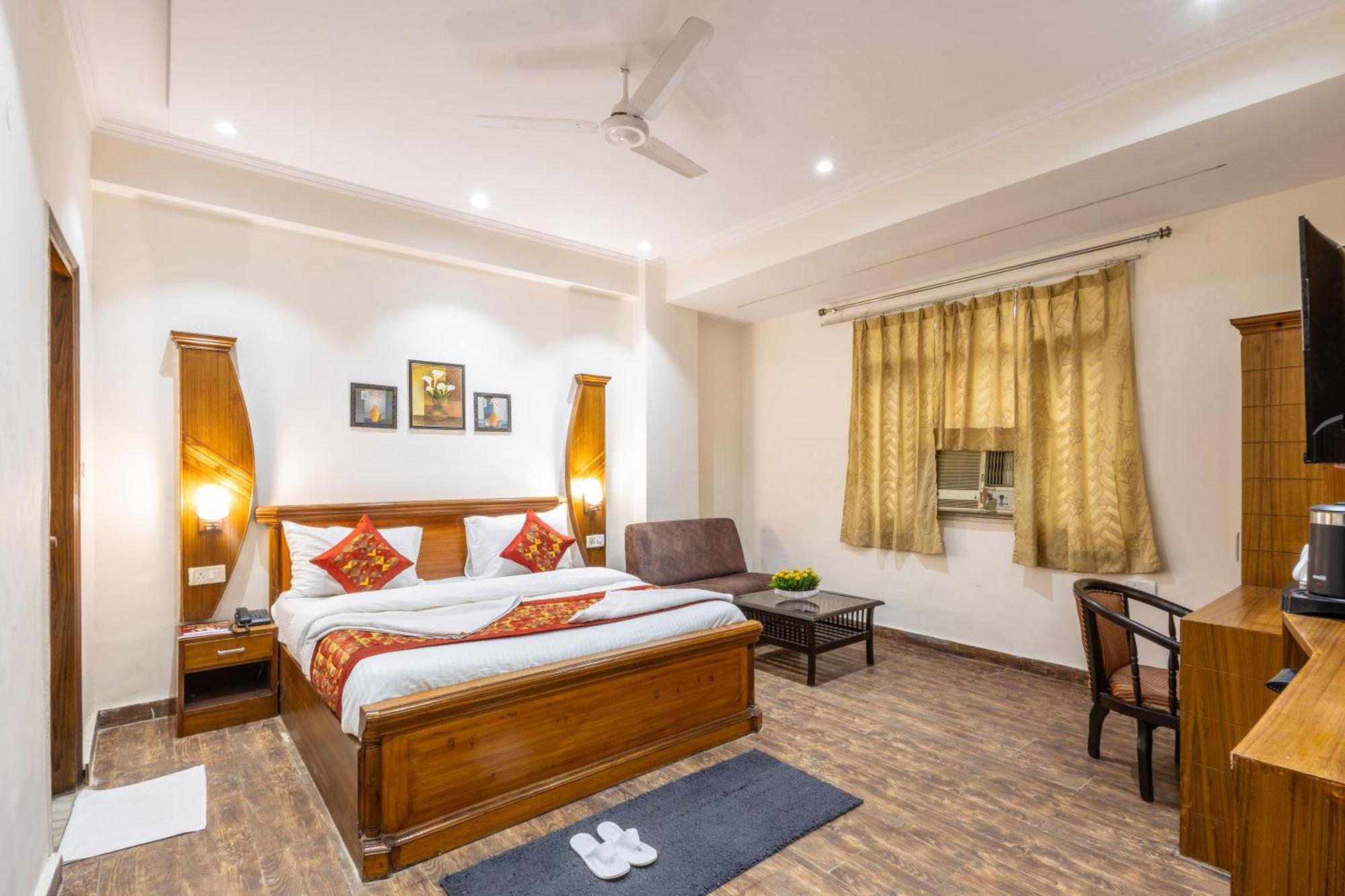 Garden View Karol Bagh 3*