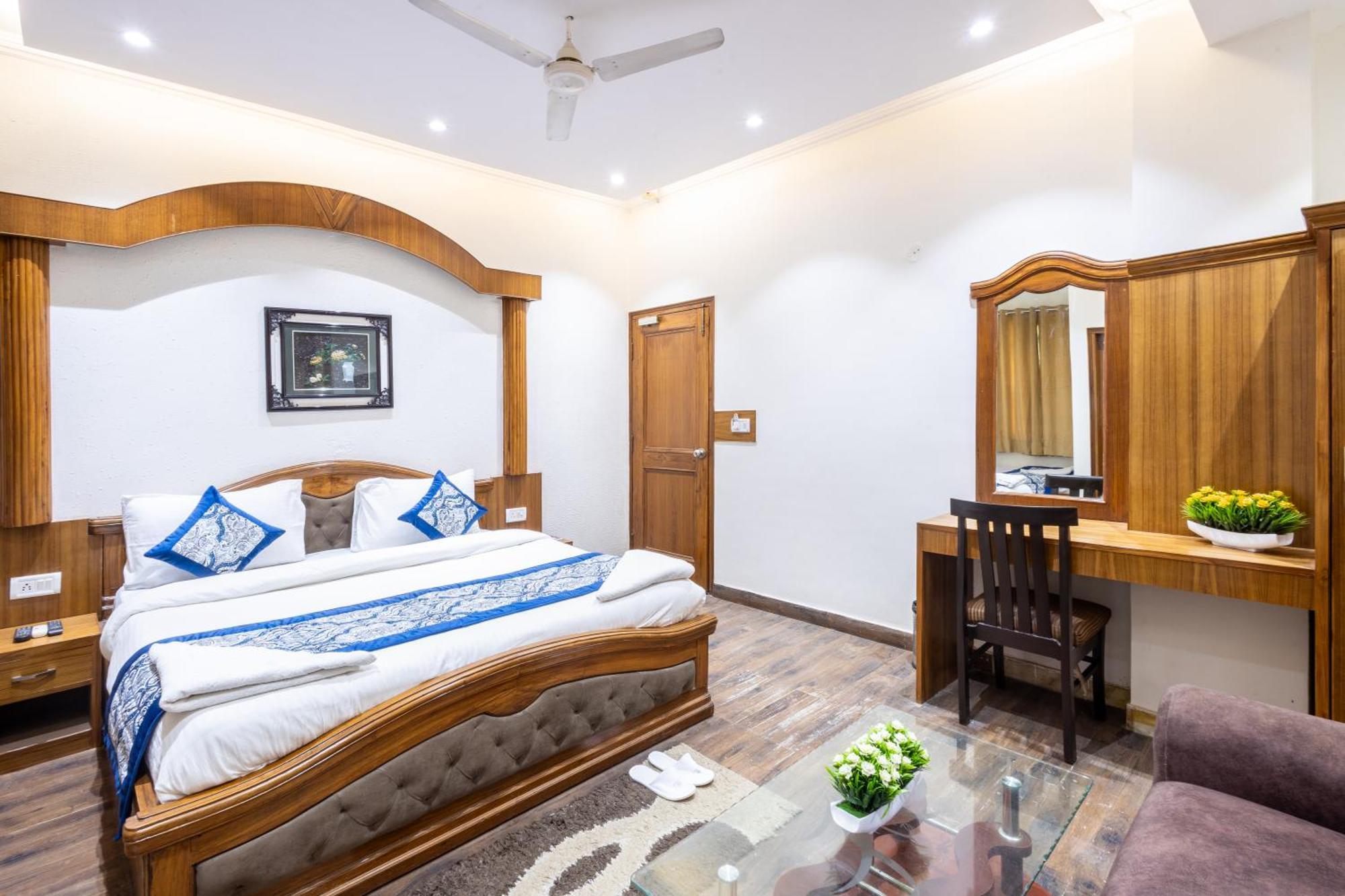 Hotel Garden View Karol Bagh