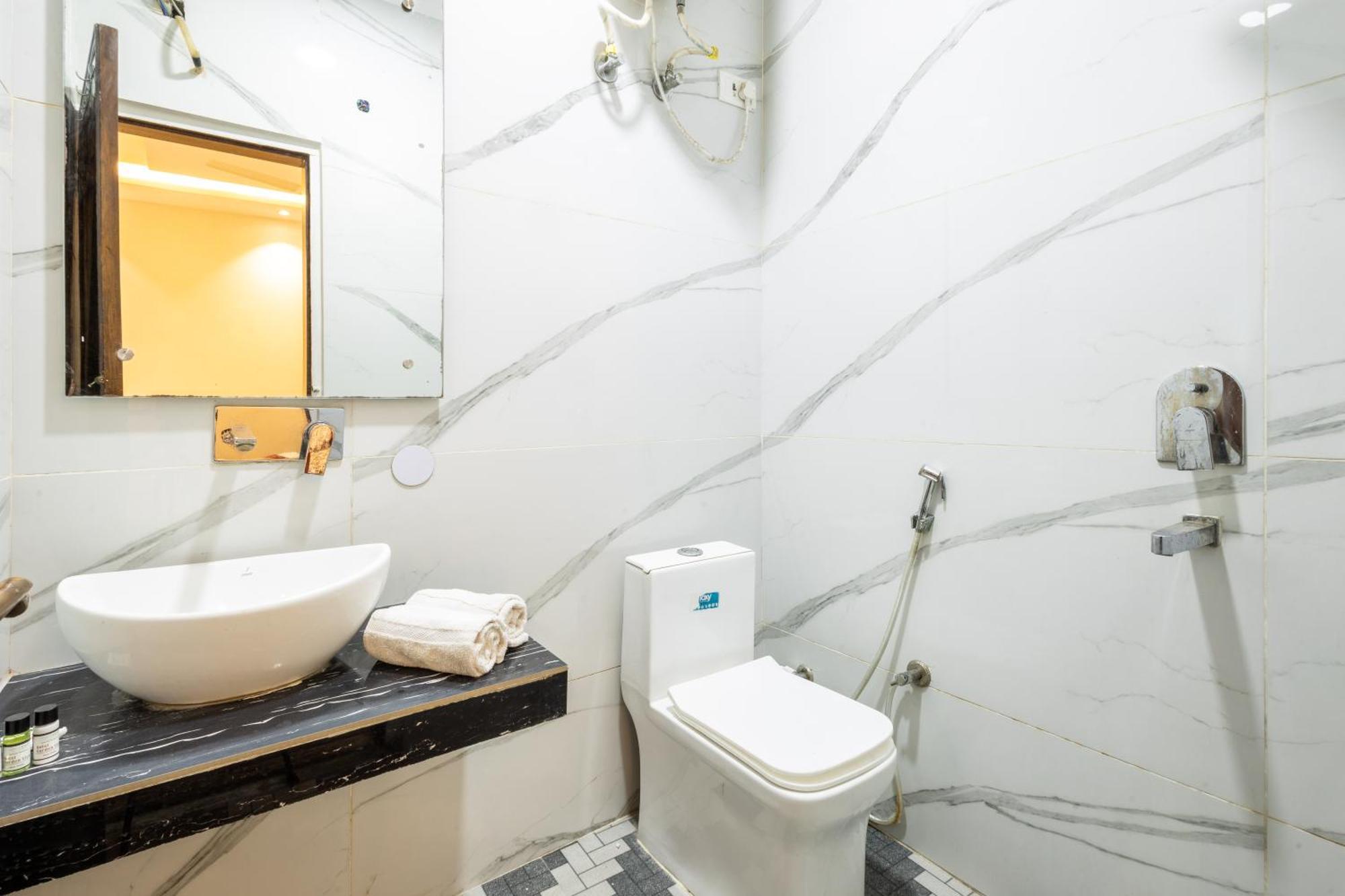 Hotel Garden View Karol Bagh