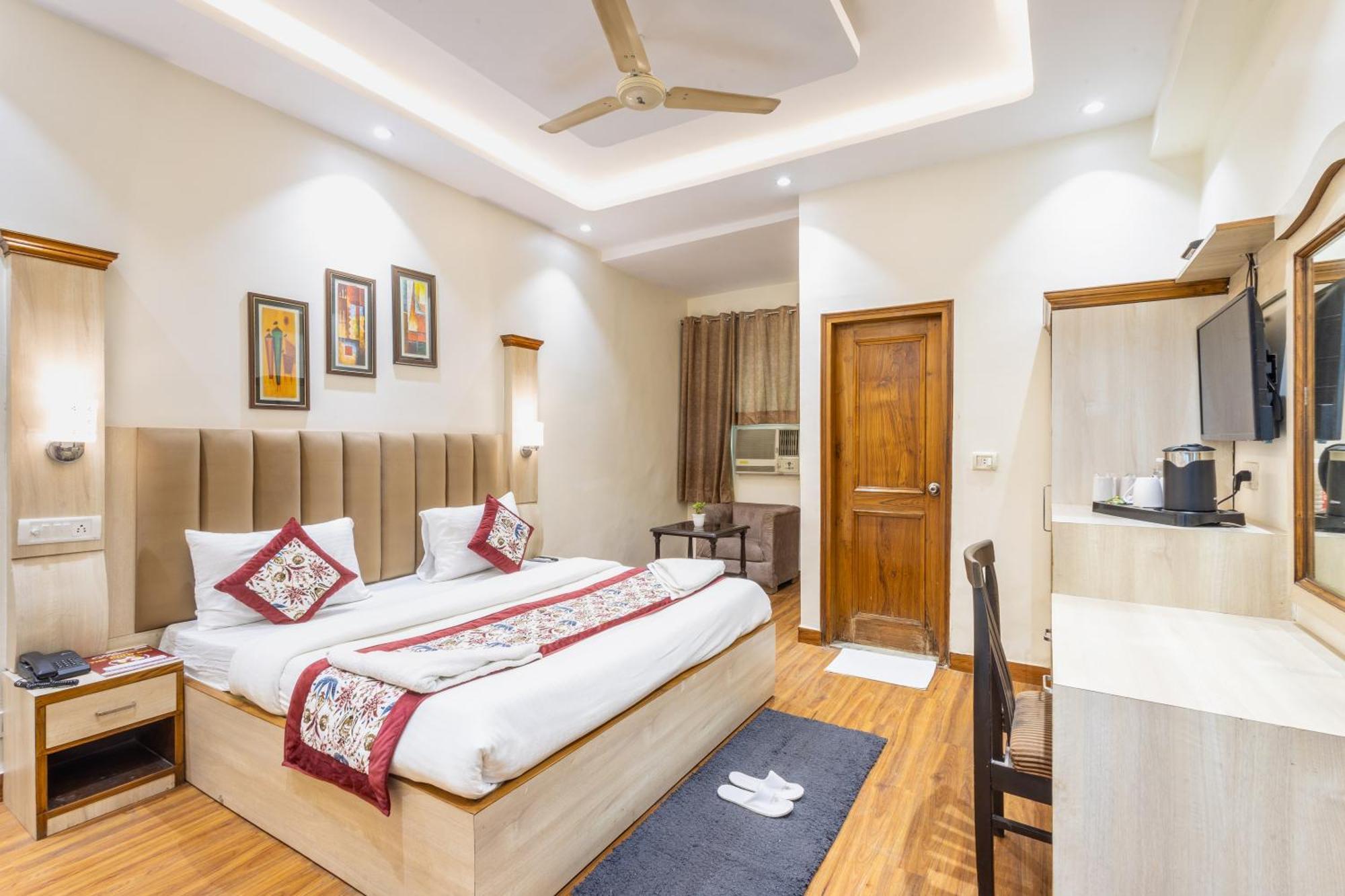 Garden View Karol Bagh 3*