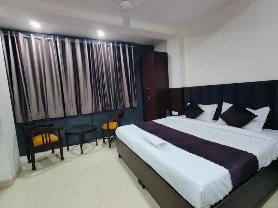 Starline Residency Guest house *