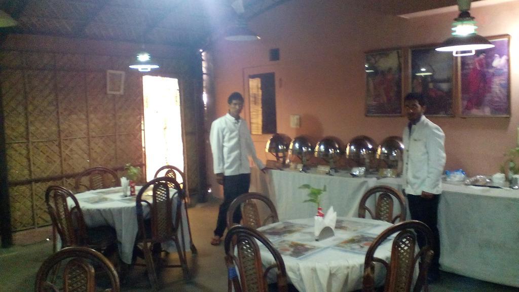Hotel Veer Palace