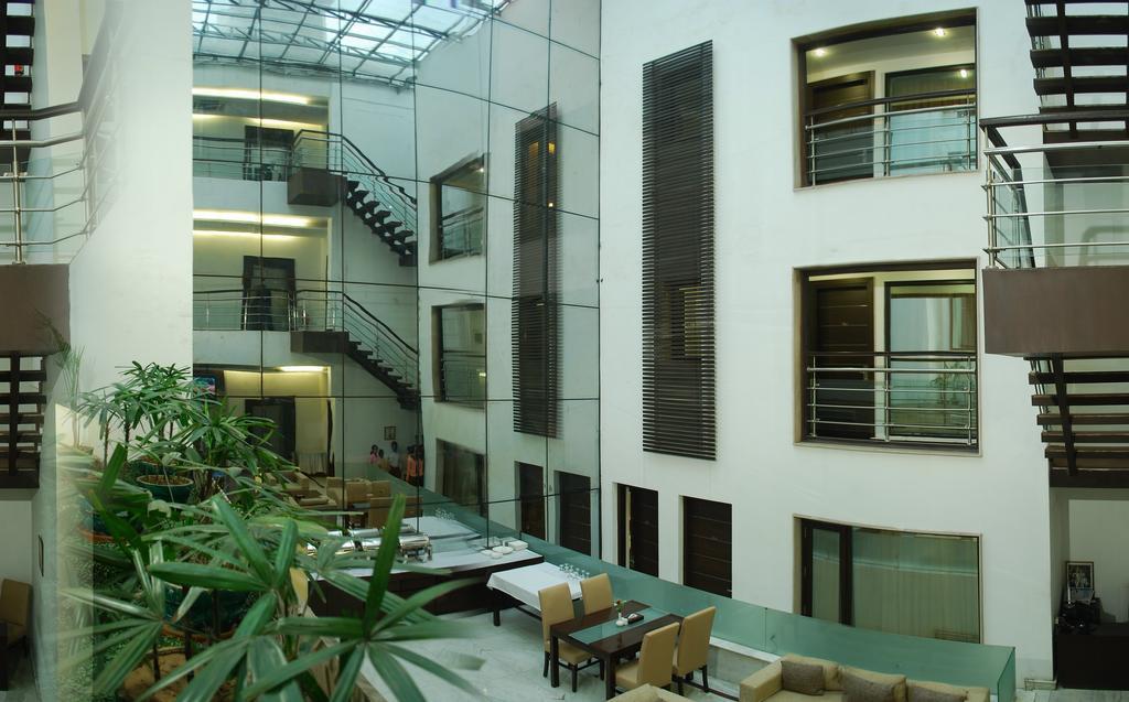 La New Delhi