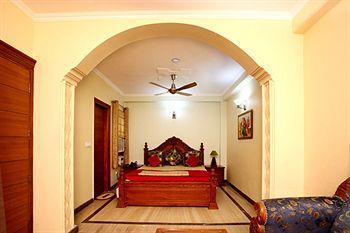 Inn Indira International