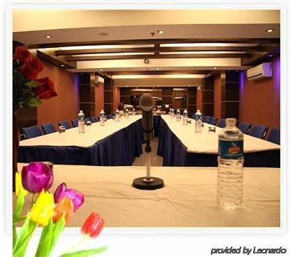 Airport Le Seasons 4* Nova Deli