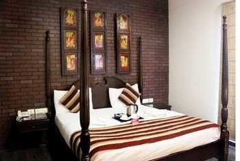 Oyo Premium Rajouri Garden Janta Market Hotel New Delhi