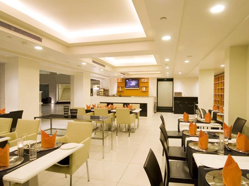Hotel Avalon Courtyard 4*