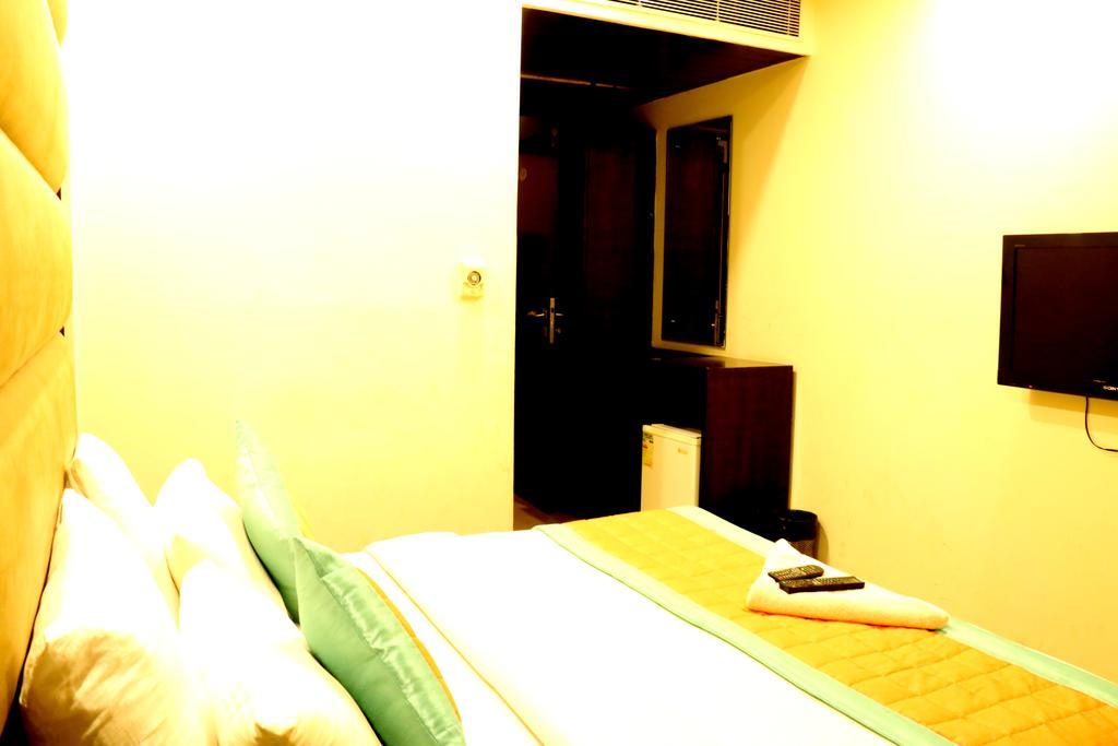 Hotel Benz International