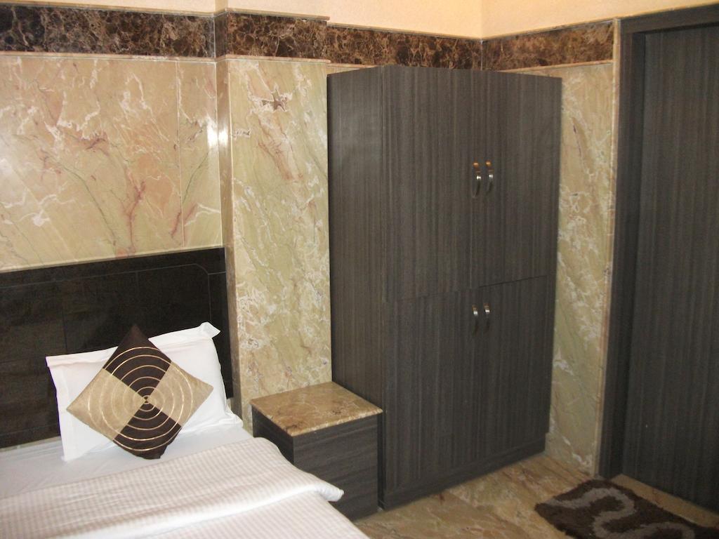Hotel Maank