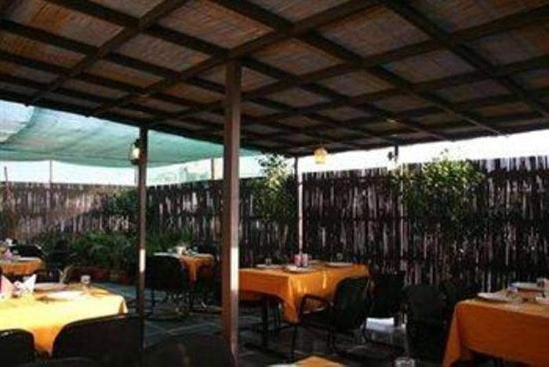 Hotel O Grand Peepal Delhi (National Capital Territory of India)