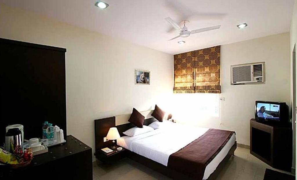 Hotel Gautam Deluxe 3*