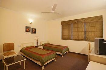 Hotel Airport 2*