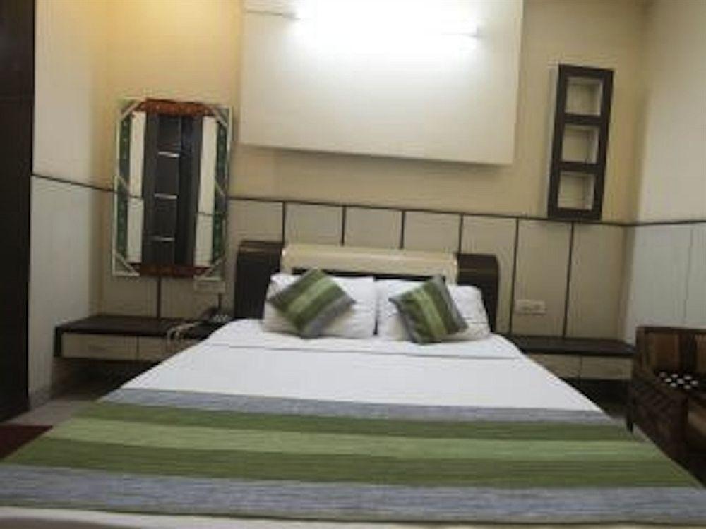 S.p.b 87 Delhi (National Capital Territory of India)