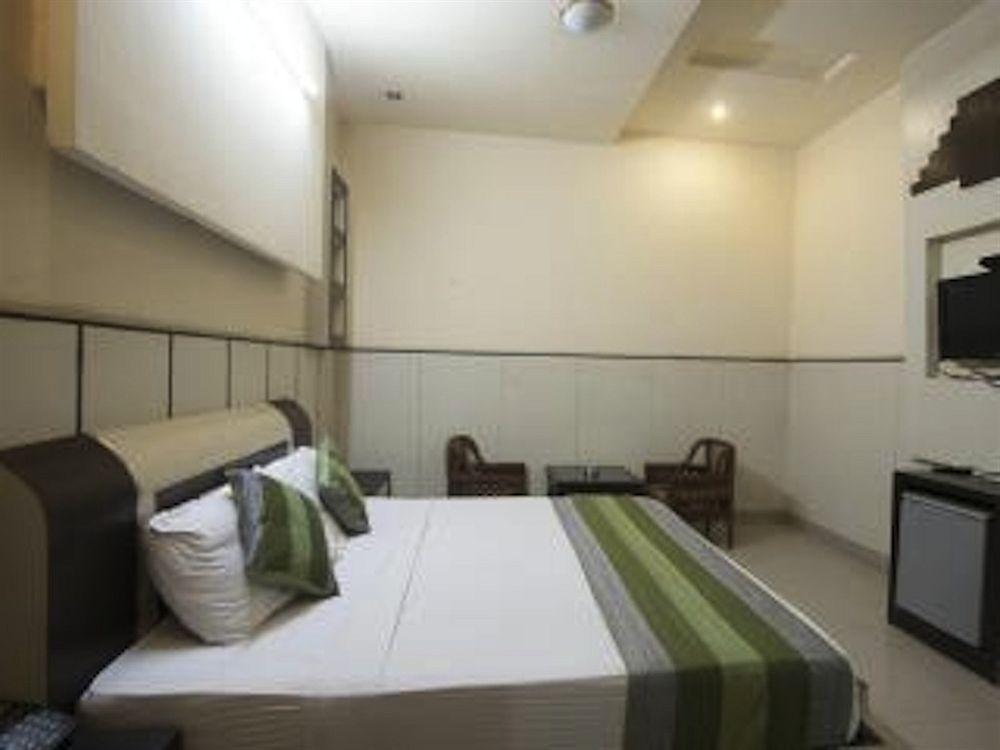 Hotel S.p.b 87 Delhi (National Capital Territory of India)