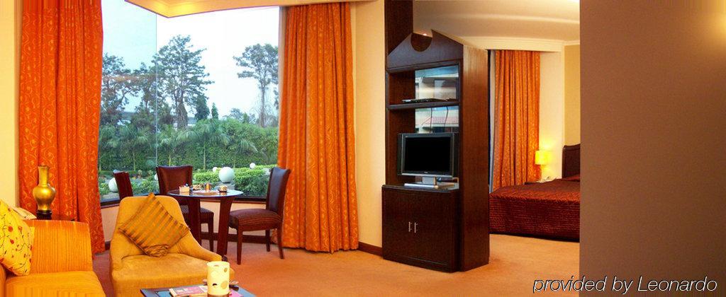 Hotel The Claremont & Convention Centre 3*