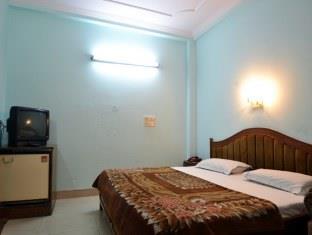 Hotel Golden Deluxe Delhi (National Capital Territory of India)