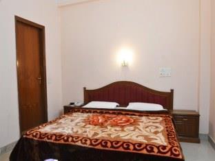Hotel Golden Deluxe 3*