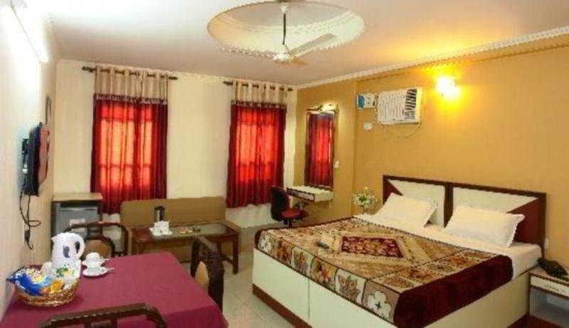 Hotel Dakha International - Karol Bagh, New 3*