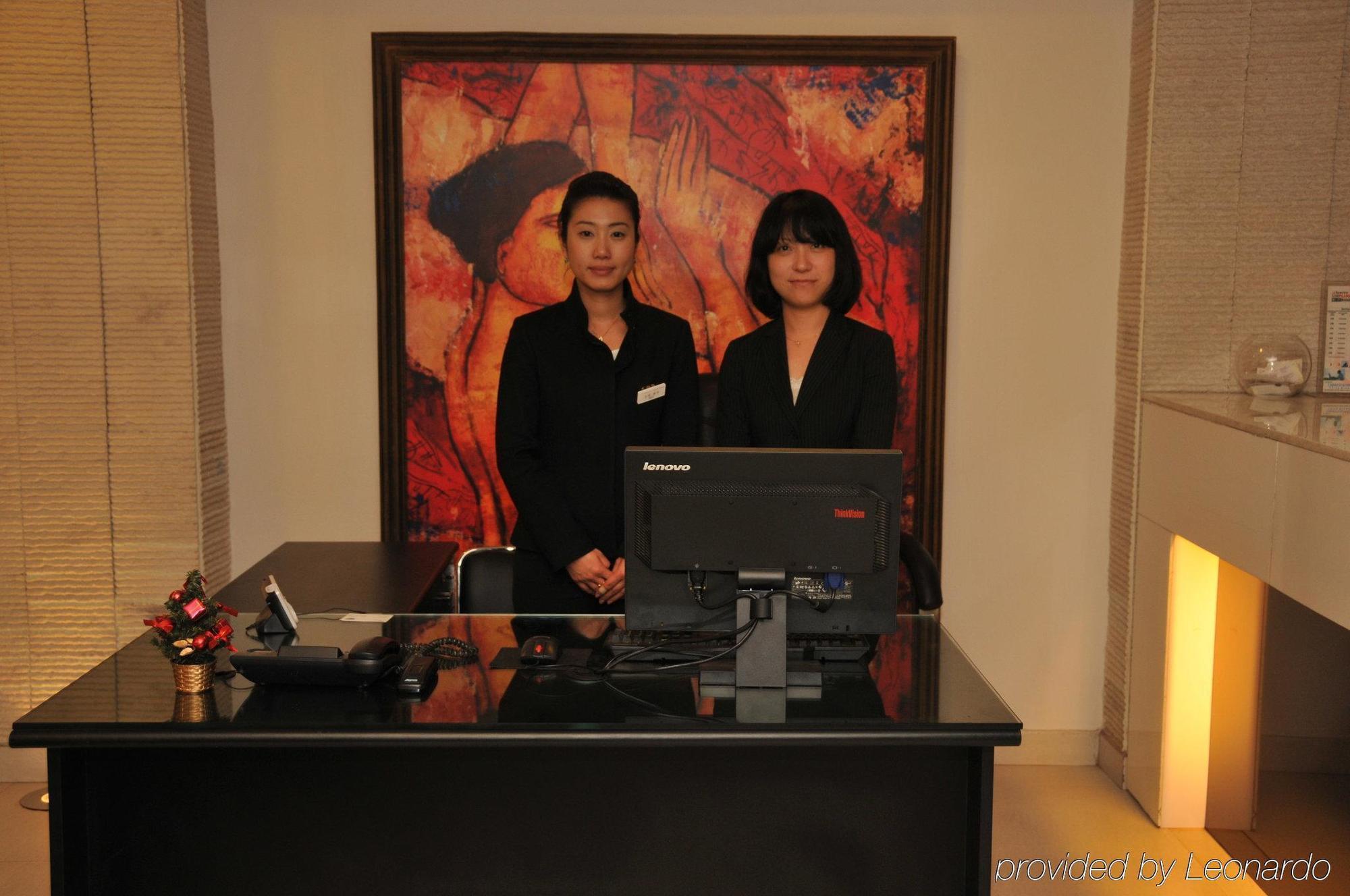 Avalon Courtyard 4* New Delhi