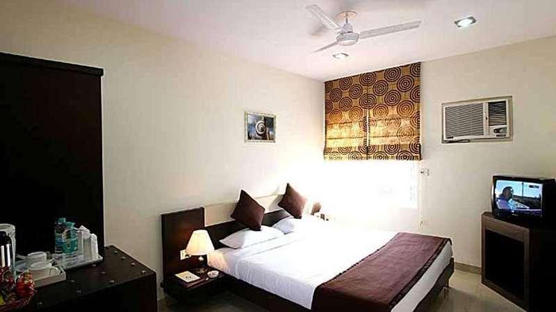 Hotel Gautam Deluxe 3*