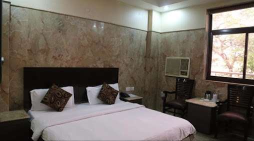Maank Hotel
